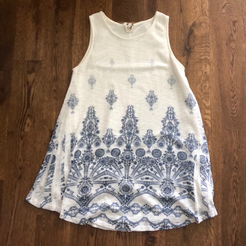 White a-line dress with blue design